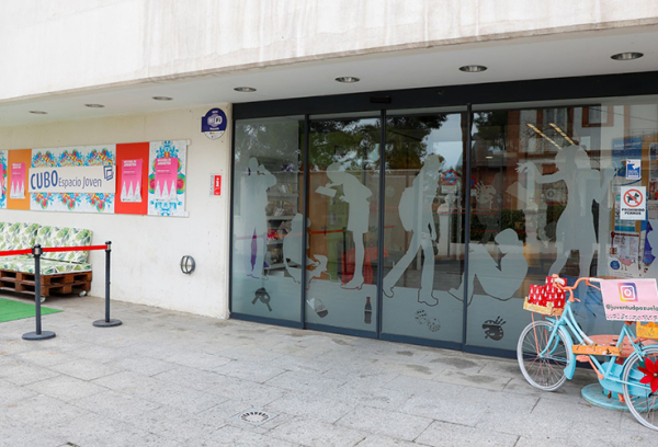 Entrada centro juvenil